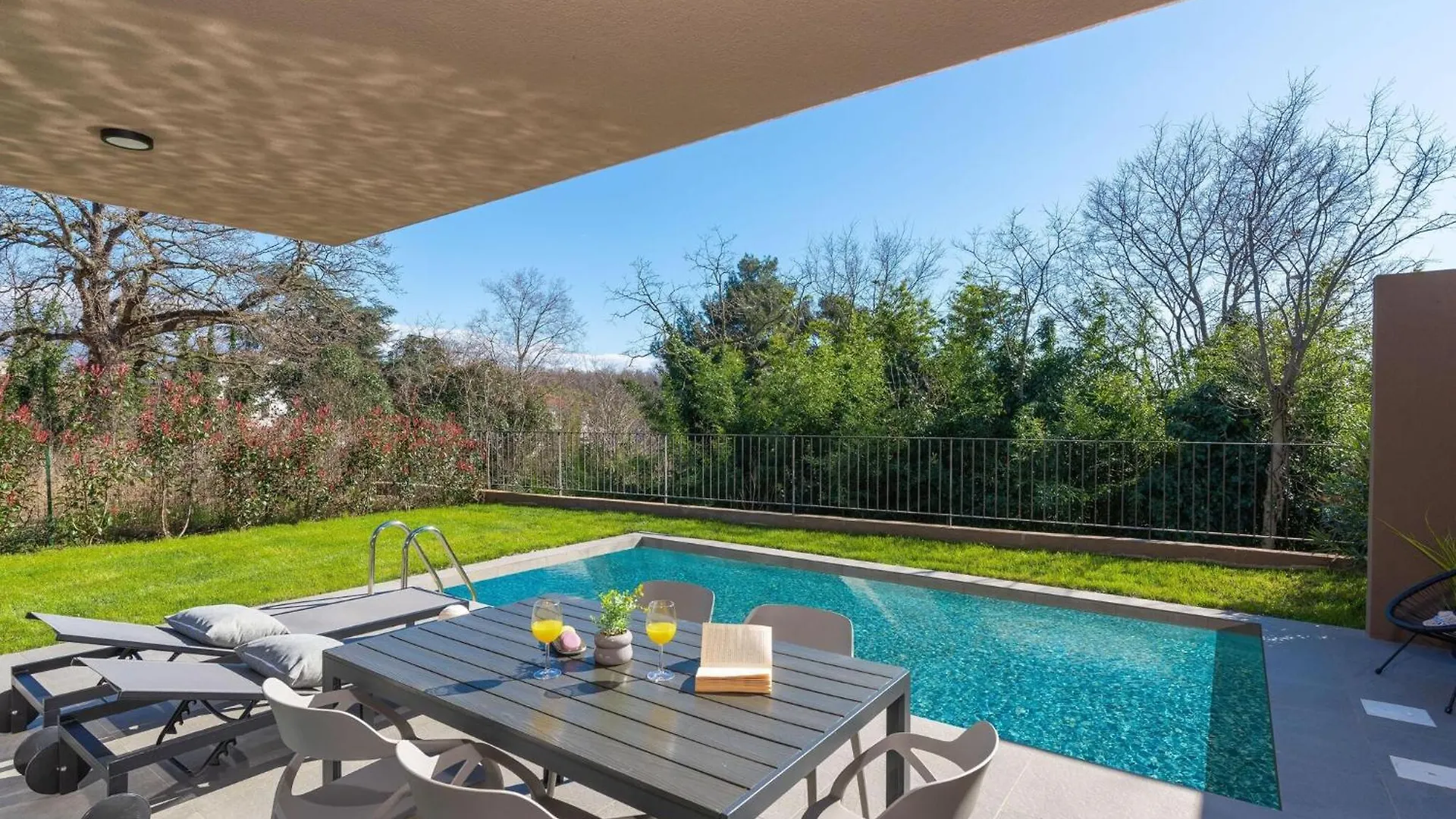 Modern Villa Apartment With Private Pool Karigador